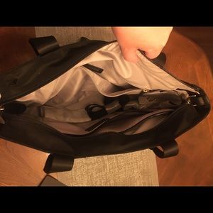 Tumi Voyager Mauren New Black Bag